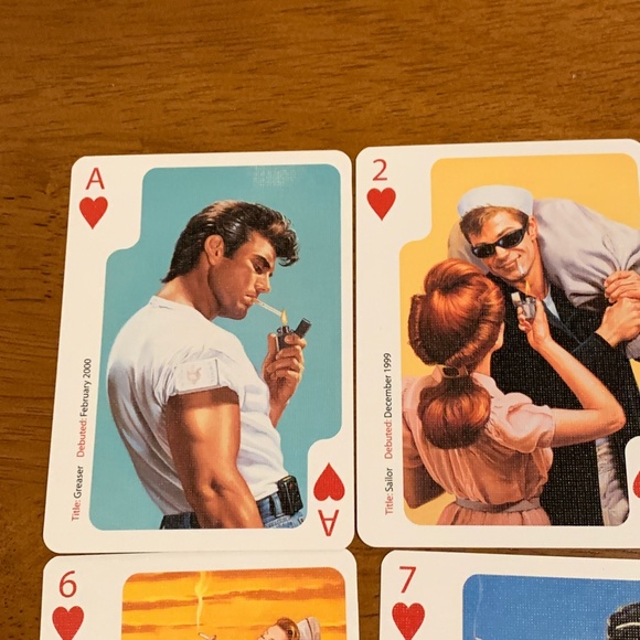 Camel Casino Set with Deck of Cards and 25 Poker Chips - Picture 4 of 11